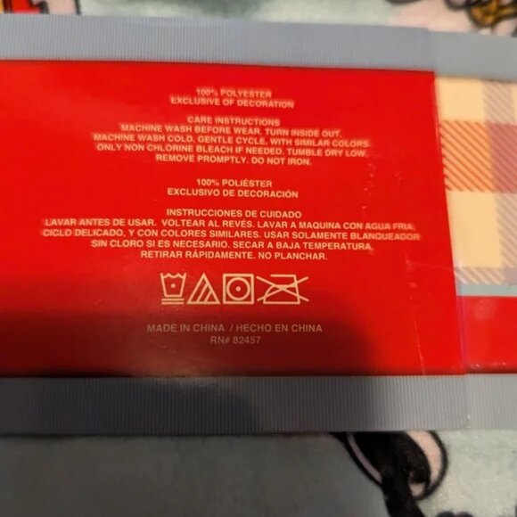 Disney 100 Retro reimagined Women's Size Medium Pajamas Brand New - Picture 4 of 9